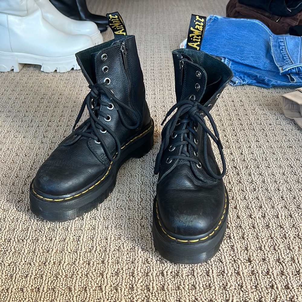 DR MARTEN JADEN PLATFORM BOOTS